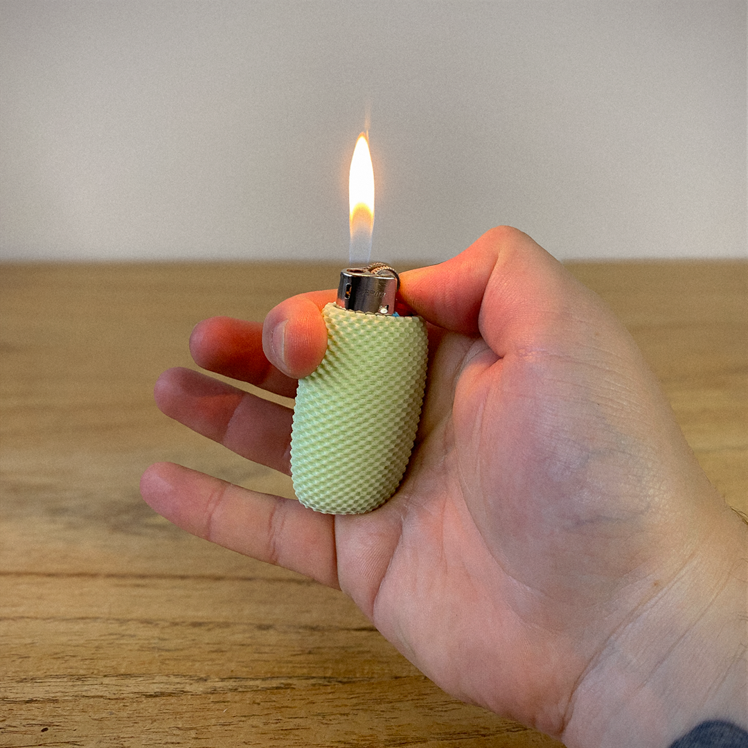 FLIC SLEEVE - BIC LIGHTER CASE
