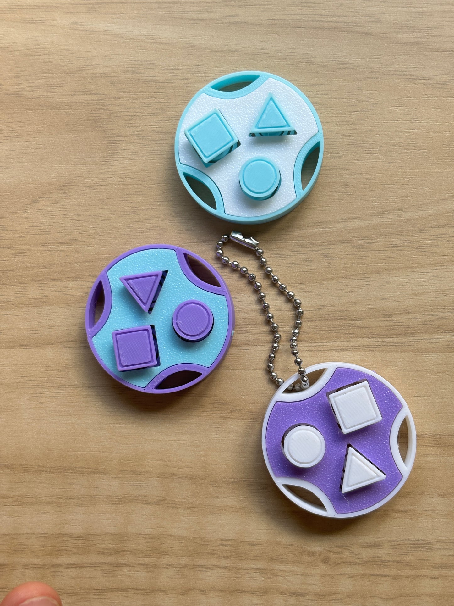TRIOLO Geometric Fidget Keychain