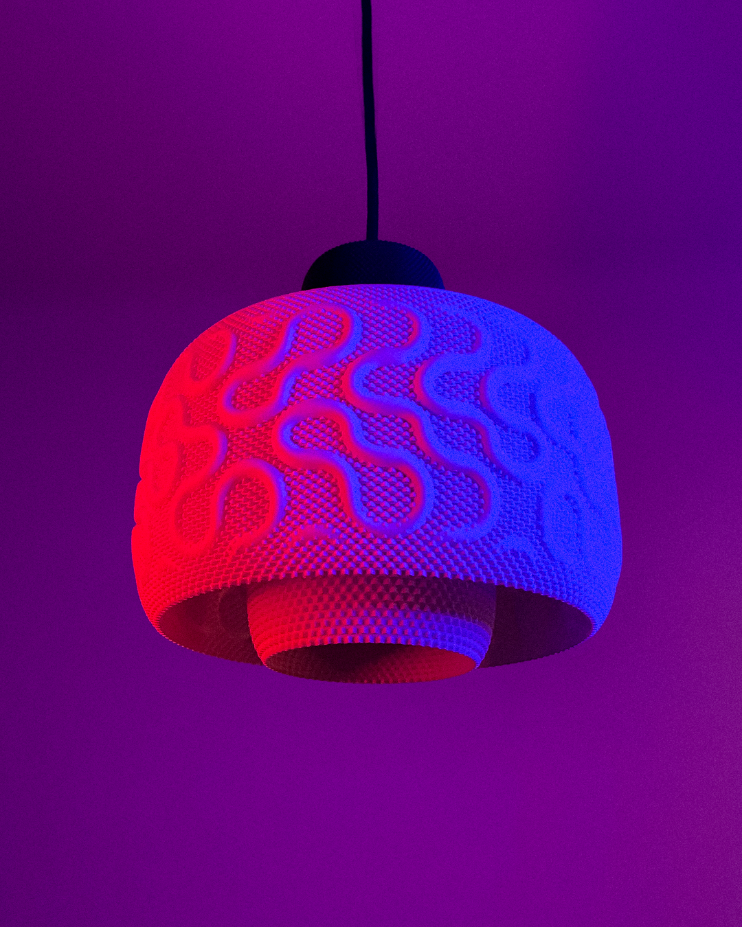 SEAMLESS PENDANT LAMP