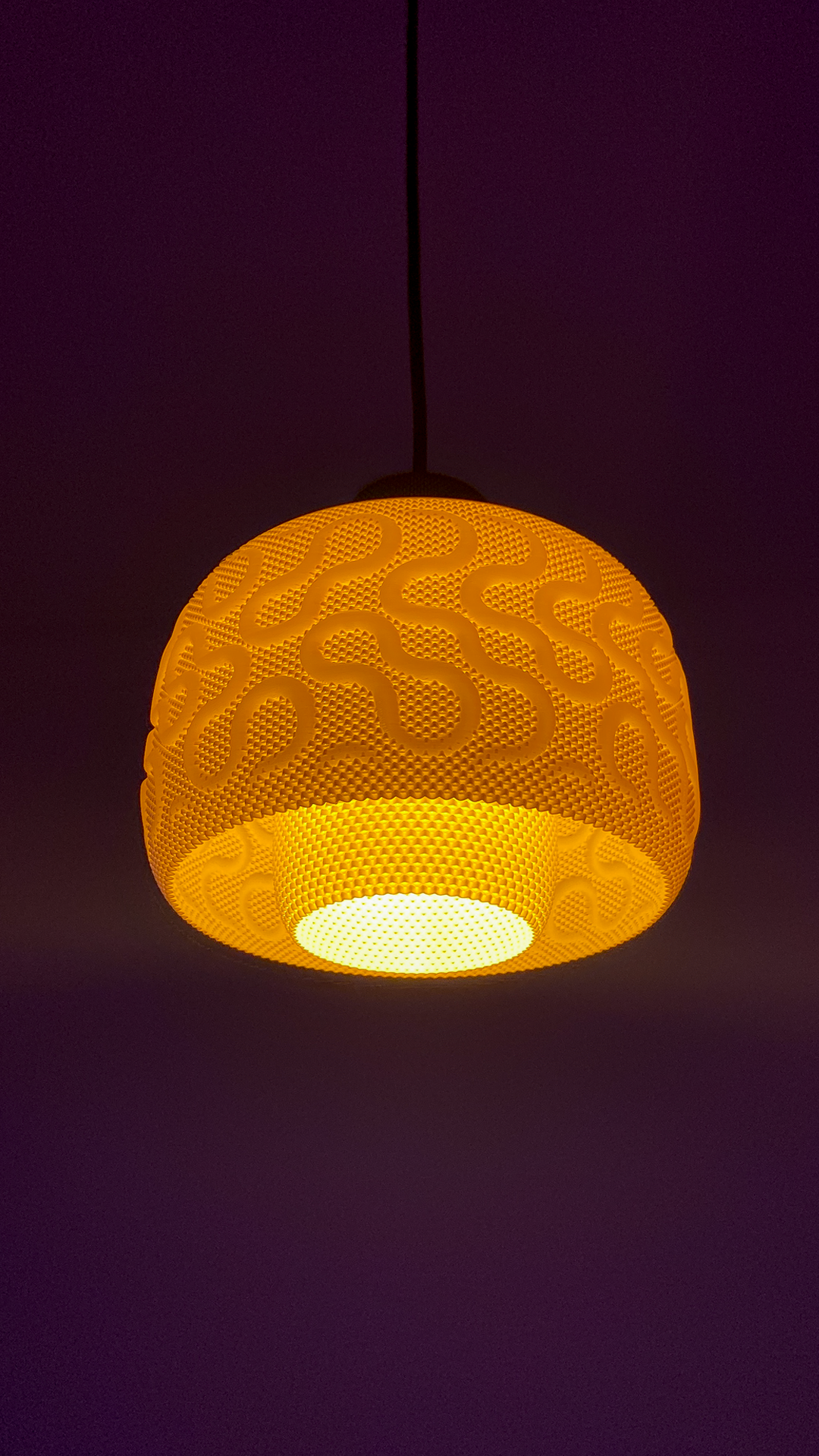 SEAMLESS PENDANT LAMP