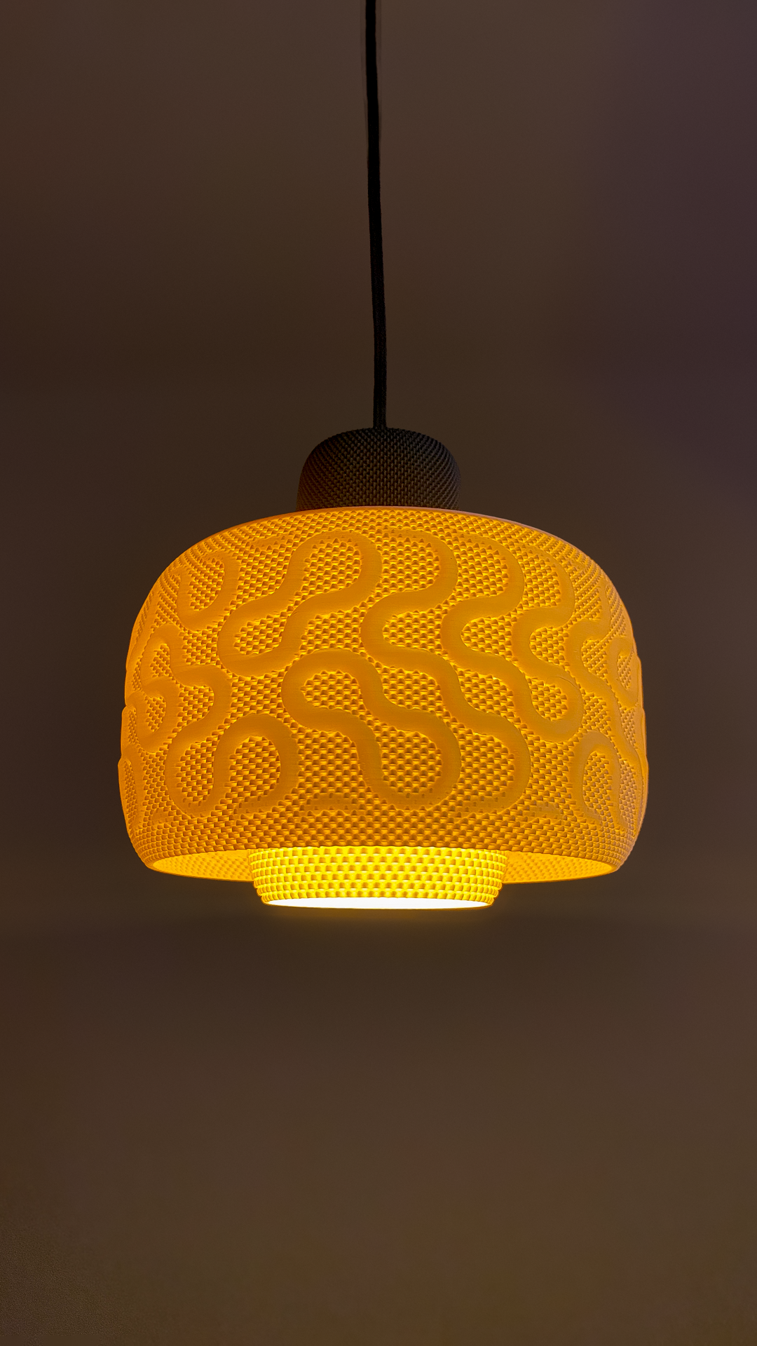 SEAMLESS PENDANT LAMP